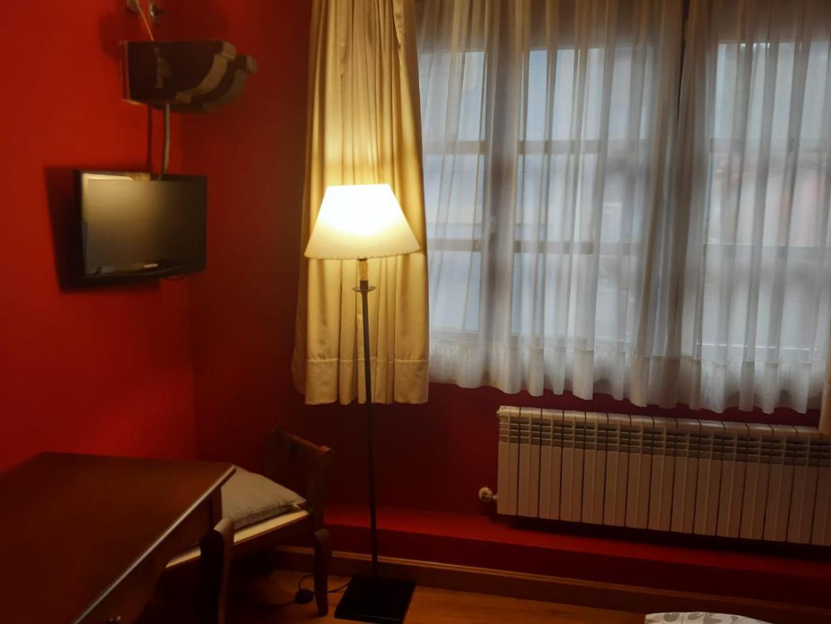 La Plaza Hotel